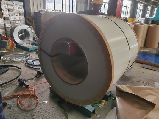 Αγορά 1250mm Προβαμμένο Έγχρωμο Χαλύβδινο Πηνίο με Αντοχή Διαρροής 180–320MPa και Επίστρωση PE / SMP / HDP / PVDF για Εξωτερικά Πάνελ online manufacture