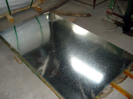 Αγορά 0.15·3.8mm Z40·Z275 SGCC Ζεστό βουτηγμένο γαλβανισμένο χαλύβδινο φύλλο JIS G3302 για κατασκευές και βιομηχανικές εφαρμογές online manufacture