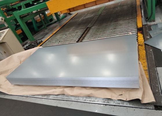 Αγορά Q235 Grade YX75-200-600 Hot Dipped Galvanized Steel Sheet with 40-275g/m2 Zinc Coating for Industrial Applications online manufacture