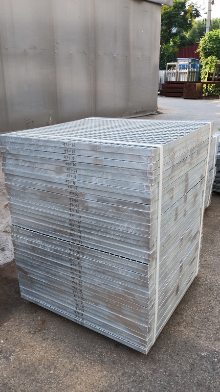 30×3mm Hot Dipped Galvanized Steel Bar Grating for Stair Tread & Step Platform