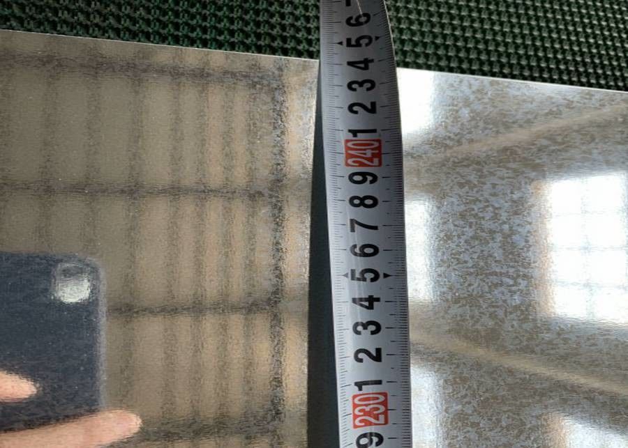 Z90 ∆275 G90 Ζεστό βουτηγμένο γαλβανισμένο χαλύβδινο φύλλο 0,14 ∆3,00 mm για εφαρμογές πλακών δοχείων