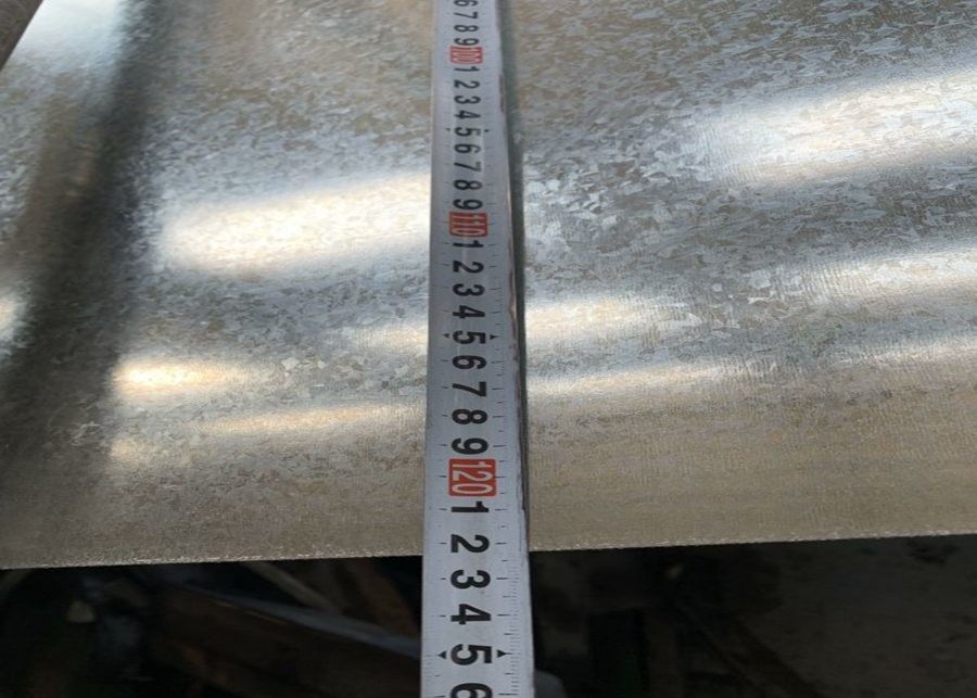 0.15–3.8mm Γαλβανισμένο εν θερμώ χάλυβα Z275 με κανονικό σπινθήρα SGCC DX51D για εφαρμογές σε κοντέινερ και κατασκευές